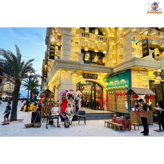 Vinpearl Harbour - Vịnh San Hô - Làng Chài - Hồ Cá Trí Nguyên